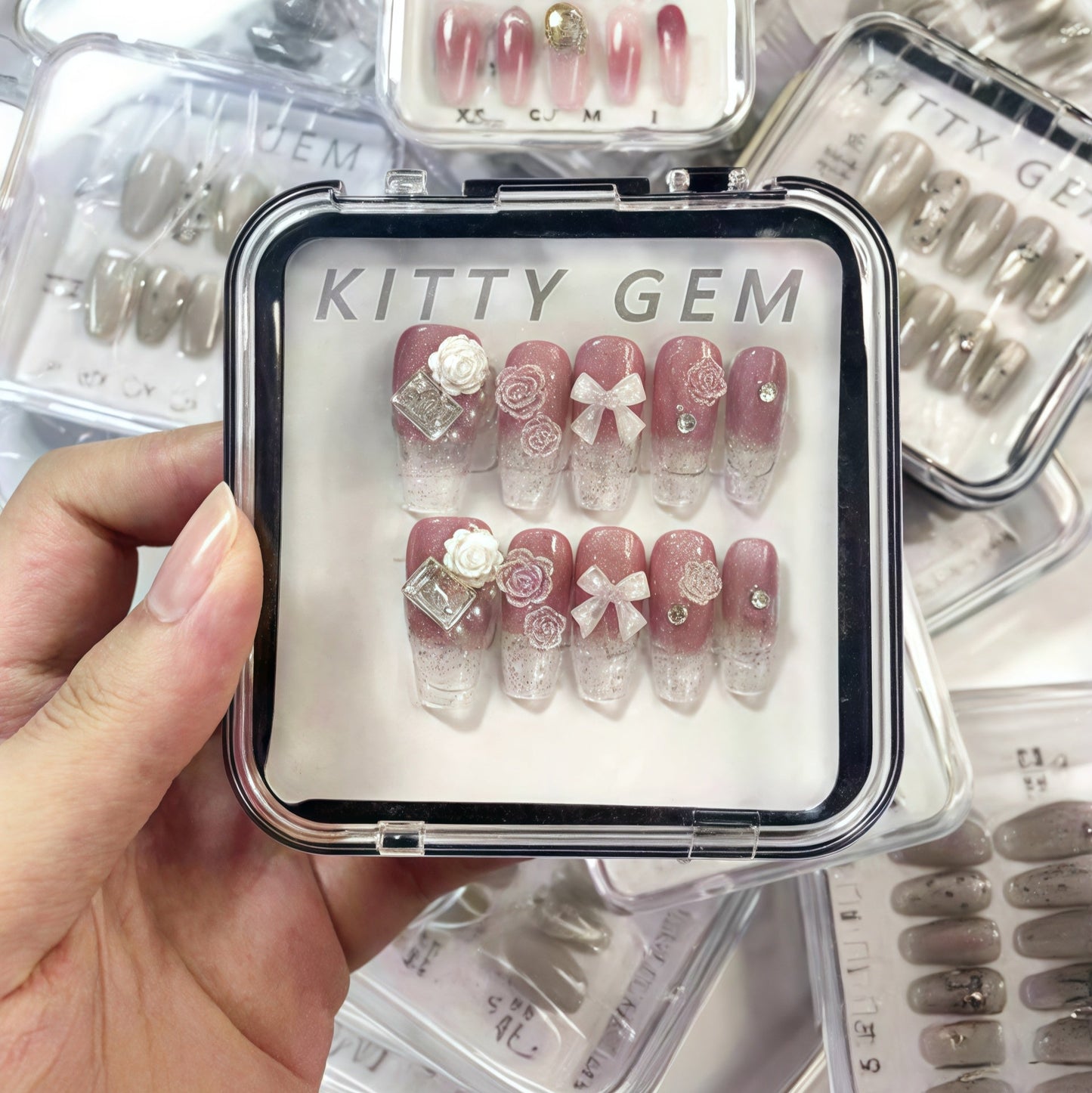 Press-on Nails Pair-up Game