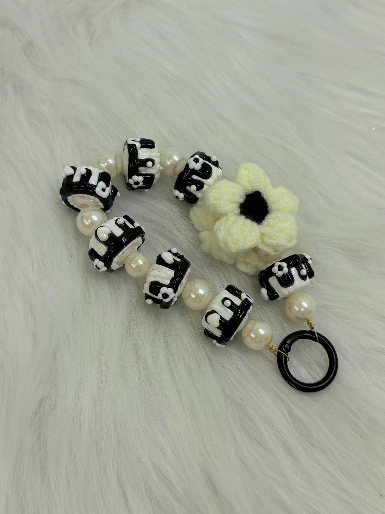 (5pcs)(premium phone chain)Handmade DIY cute cartoon dopamine mobile phone chain