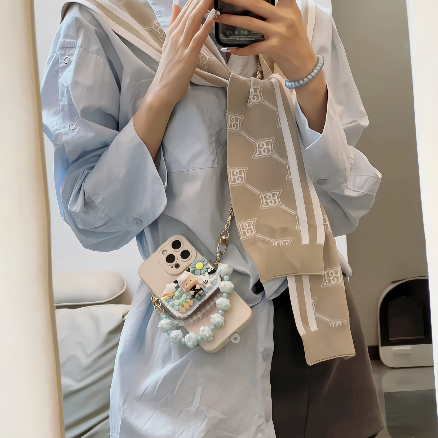 9.Lucky Charm Game Phone Clip(with phone chain) Bag